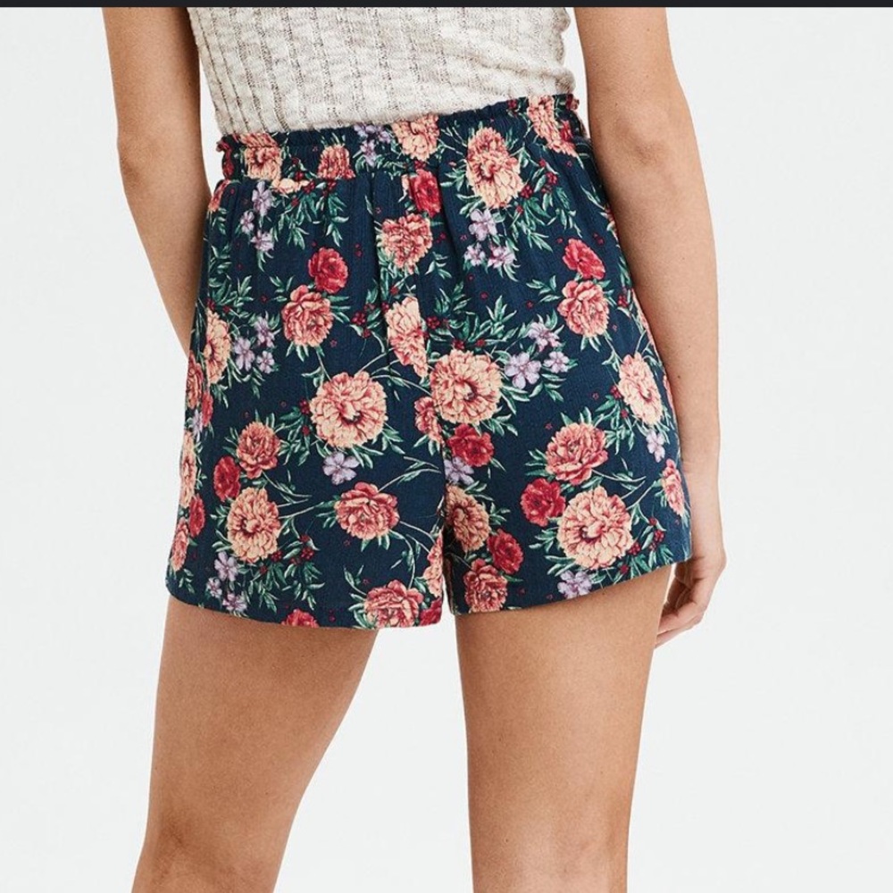 NWOT AE High Waisted Floral Button Side Shorts